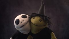 24-10-03-09-13-11-hand