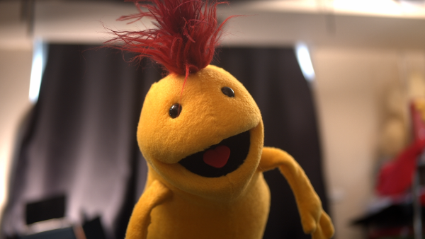 untitled-f000608 Yellow Smol Hand Puppet (Custom)
